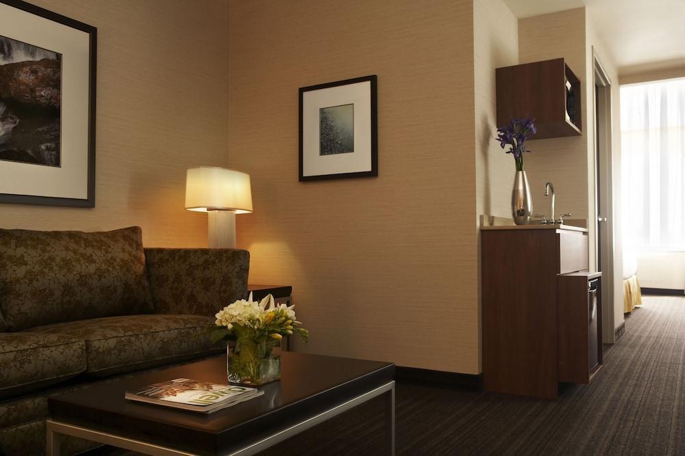 Holiday Inn Express & Suites Vaughan-Southwest By Ihg מראה חיצוני תמונה