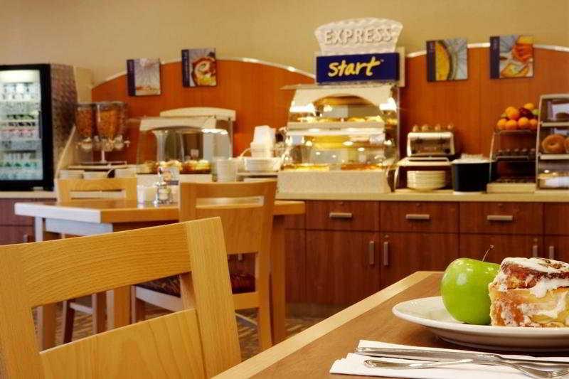Holiday Inn Express & Suites Vaughan-Southwest By Ihg מסעדה תמונה