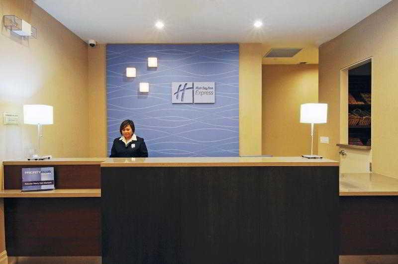 Holiday Inn Express & Suites Vaughan-Southwest By Ihg מראה חיצוני תמונה