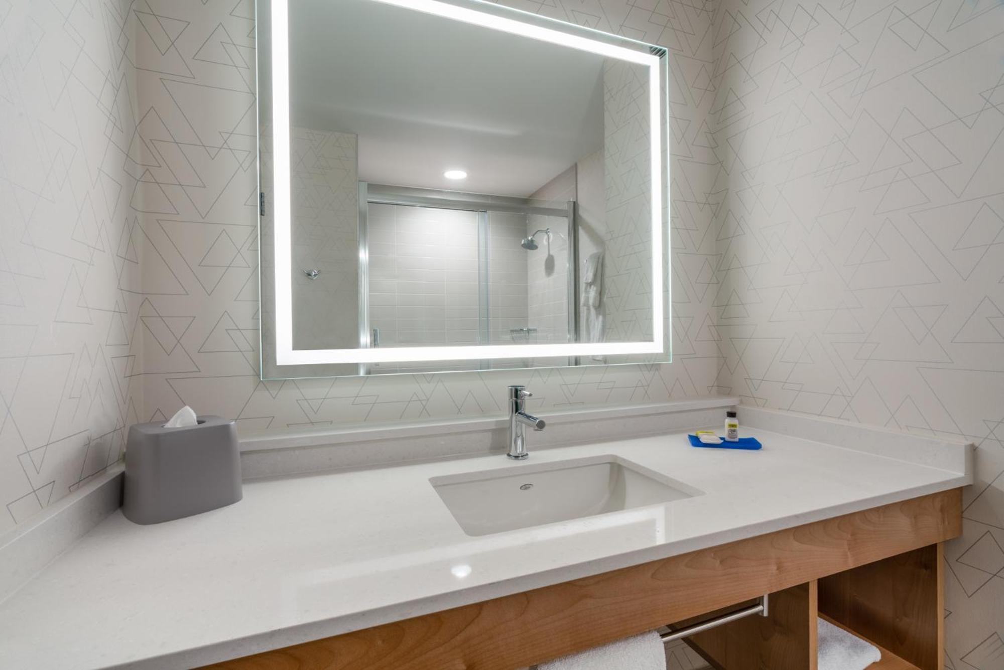 Holiday Inn Express & Suites Vaughan-Southwest By Ihg מראה חיצוני תמונה