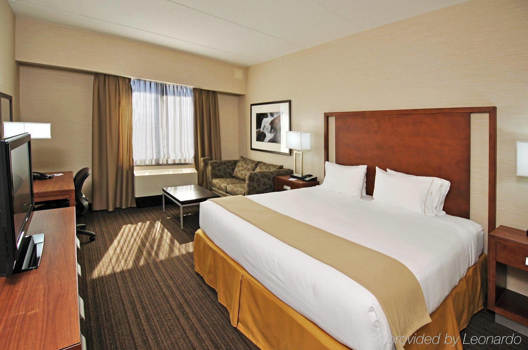Holiday Inn Express & Suites Vaughan-Southwest By Ihg חדר תמונה